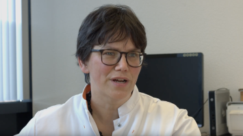 Gaby, wijkverpleegkundige, 43 jaar